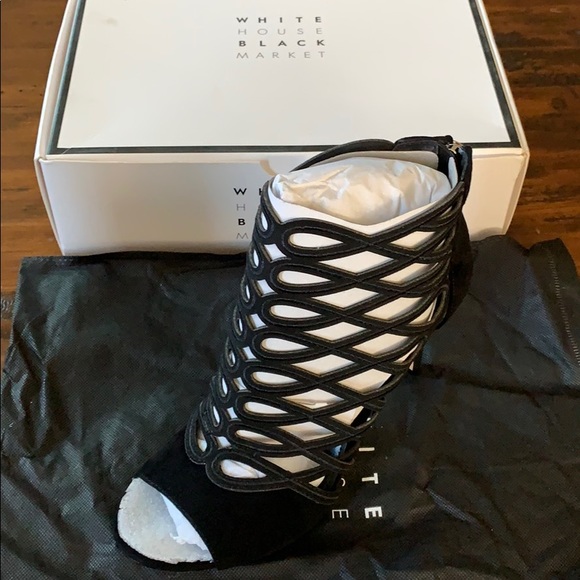 Black Suade Heel - Picture 4 of 7